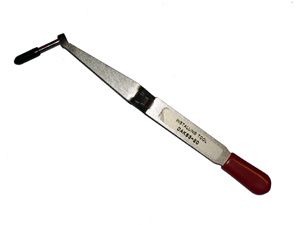 DAK83-20 Size 20 Metal Insertion Tool Red